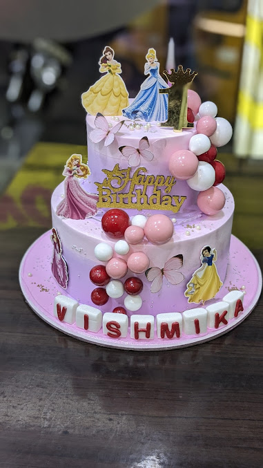 Princess Celebration cake photographed by Gravity Cakes